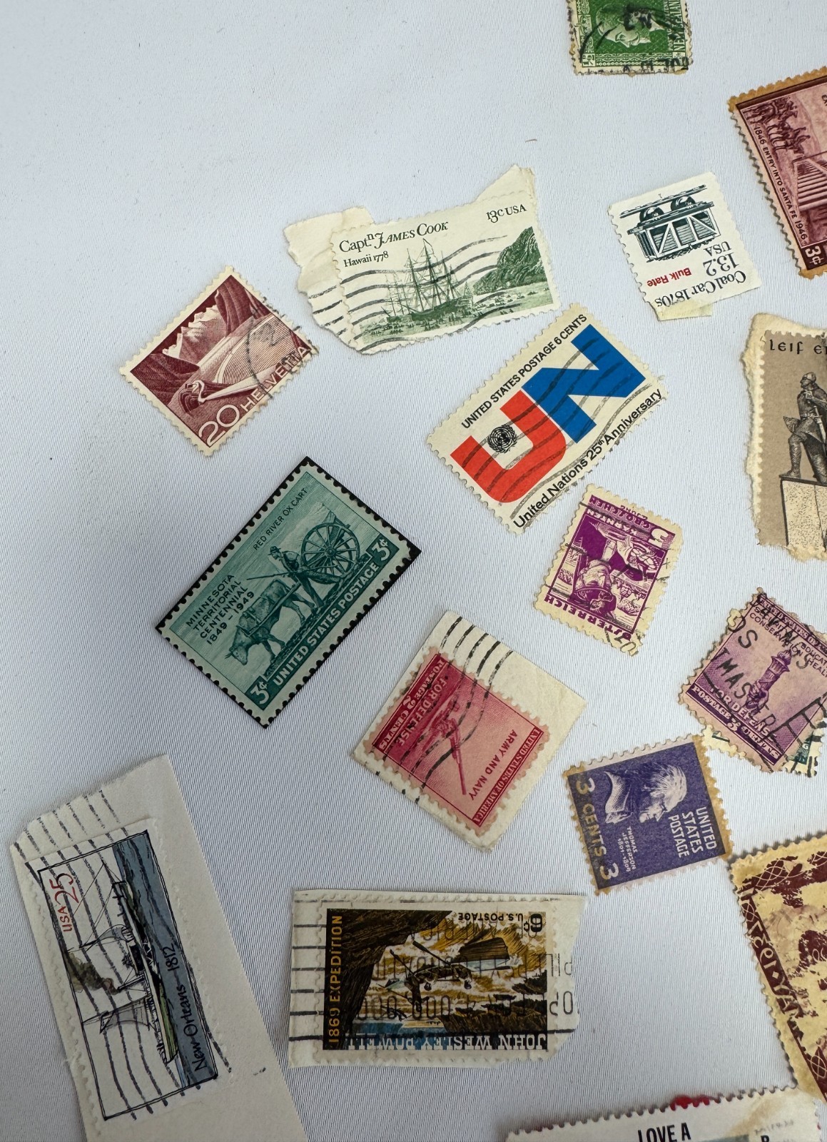 Worldwide Vintage Stamp Mixture Collection 100+ Used Stamps USA Canada Europe