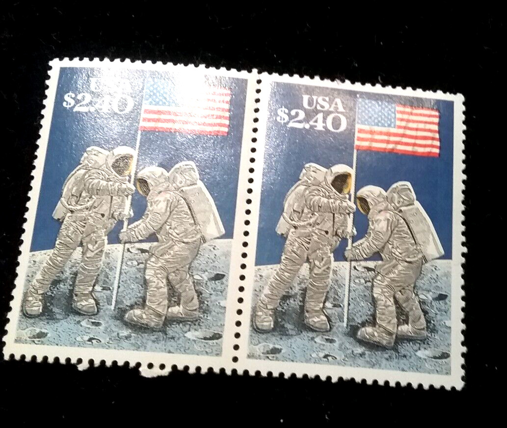 (pgasteelers1 Moon Landing 20th Anniv. Scott# 2419 $2.40 strip of 2 Mt. N.H🌠