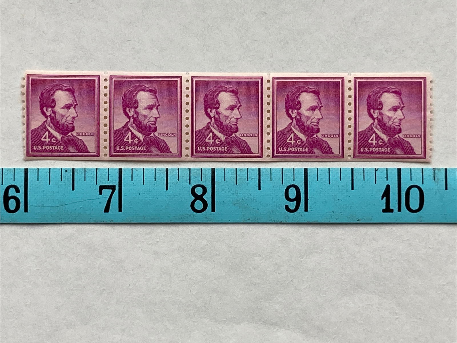 1958 Abraham Lincoln Strip of 5 Stamps with Mounts MNH