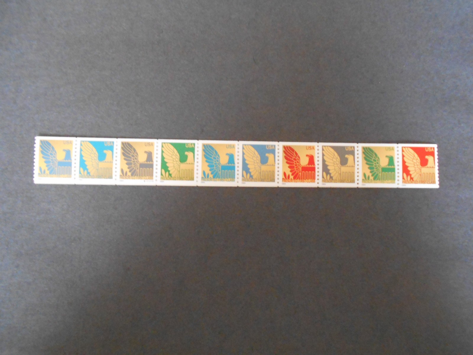 USA 2004 EAGLE / Presorted . MNH strip of 20