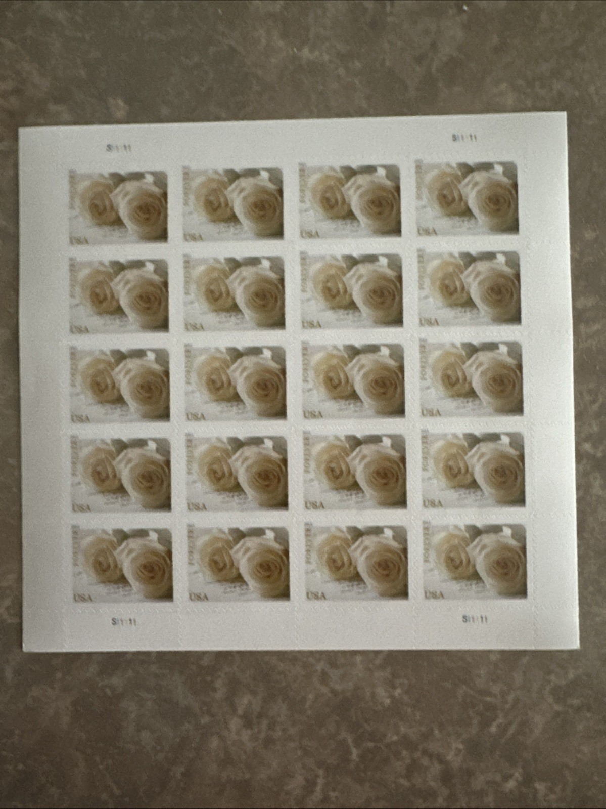 2011 USPS SHEET OF 20 FIRST CLASS FOREVER STAMPS WHITE ROSES WEDDING FLOWERS