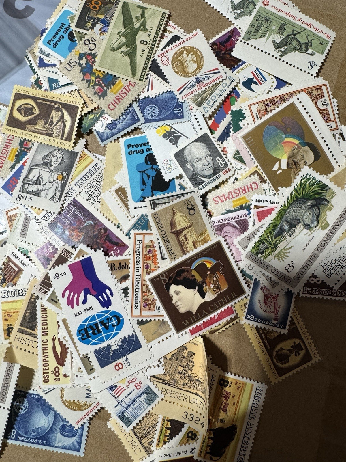 Lot of 200 Unused 8c Stamps US Postage, Good Mix,Great Condition, $16 Face Value