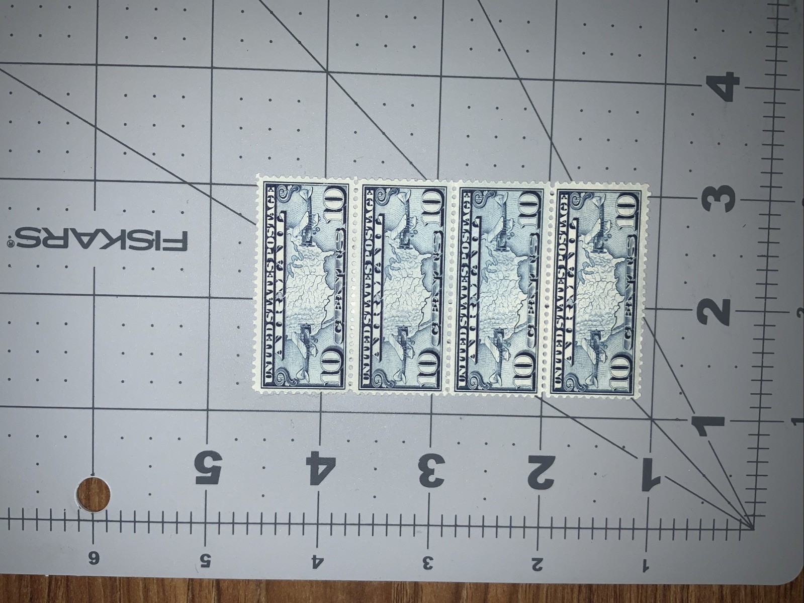 United States 10 Cent Airmail Stamps C7 1926-1927