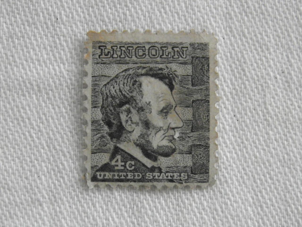 UNCANCELLED LINCOLN BLACK 4 CENT STAMP