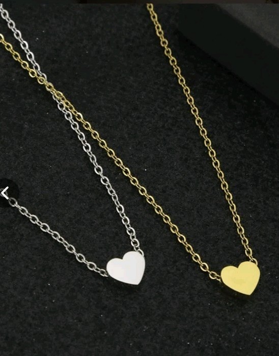 Gold Floating Heart 14K – Gold Metal 16-18″ Adj Chain Necklace 💕💕💕