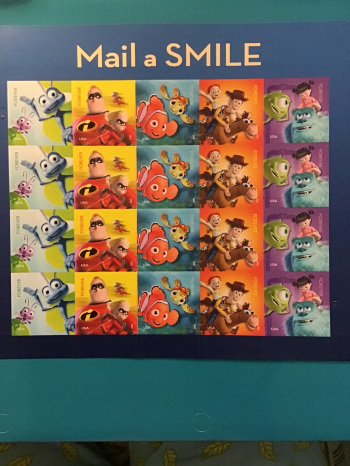 PANE OF 20 DISNEY PIXAR MAIL A SMILE FOREVER STAMPS MNH 2012