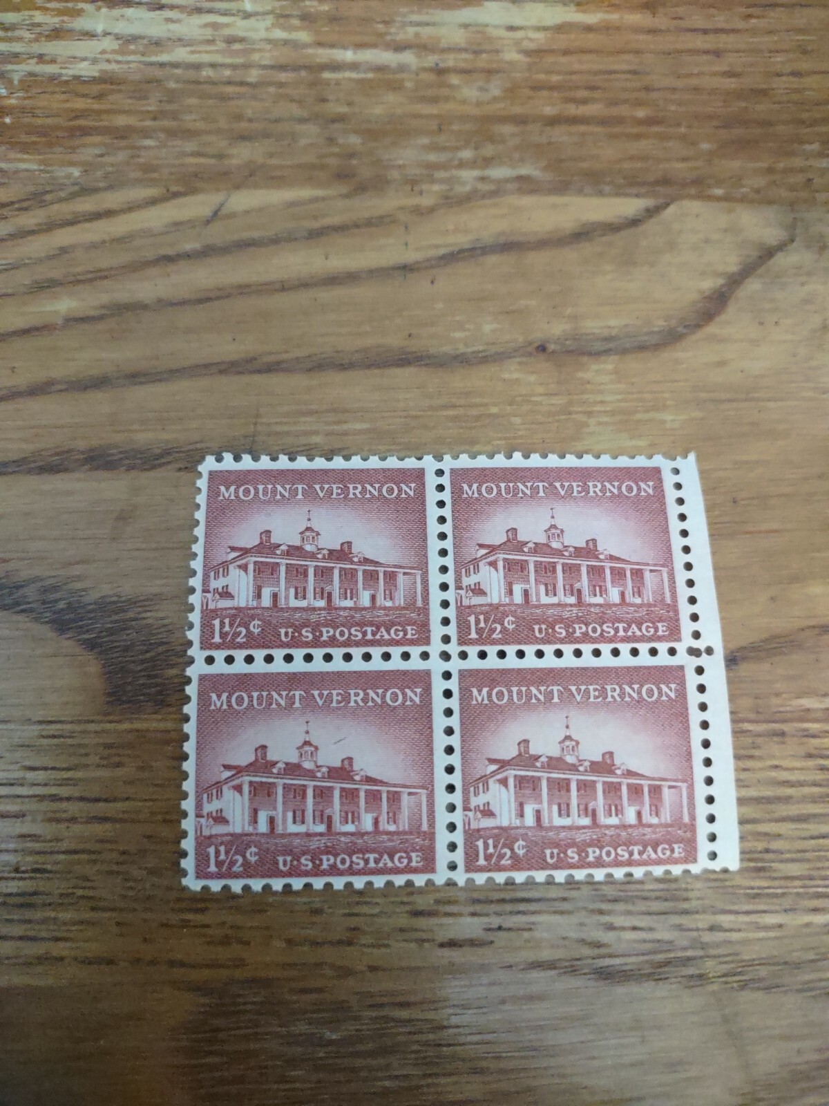 us postage stamps 1032 – 1 1/2 cents