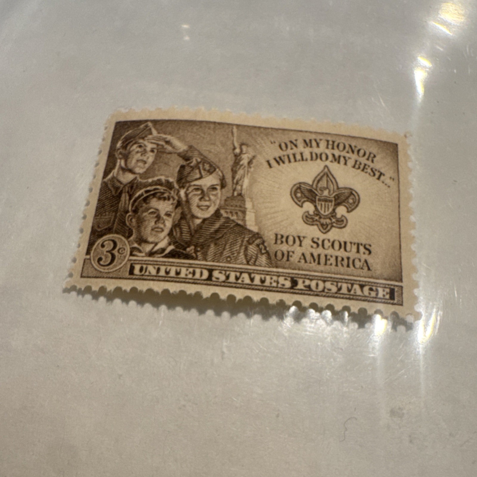 3 Cent US Postage Stamp Boy Scouts of America Statue of Liberty On My Honor