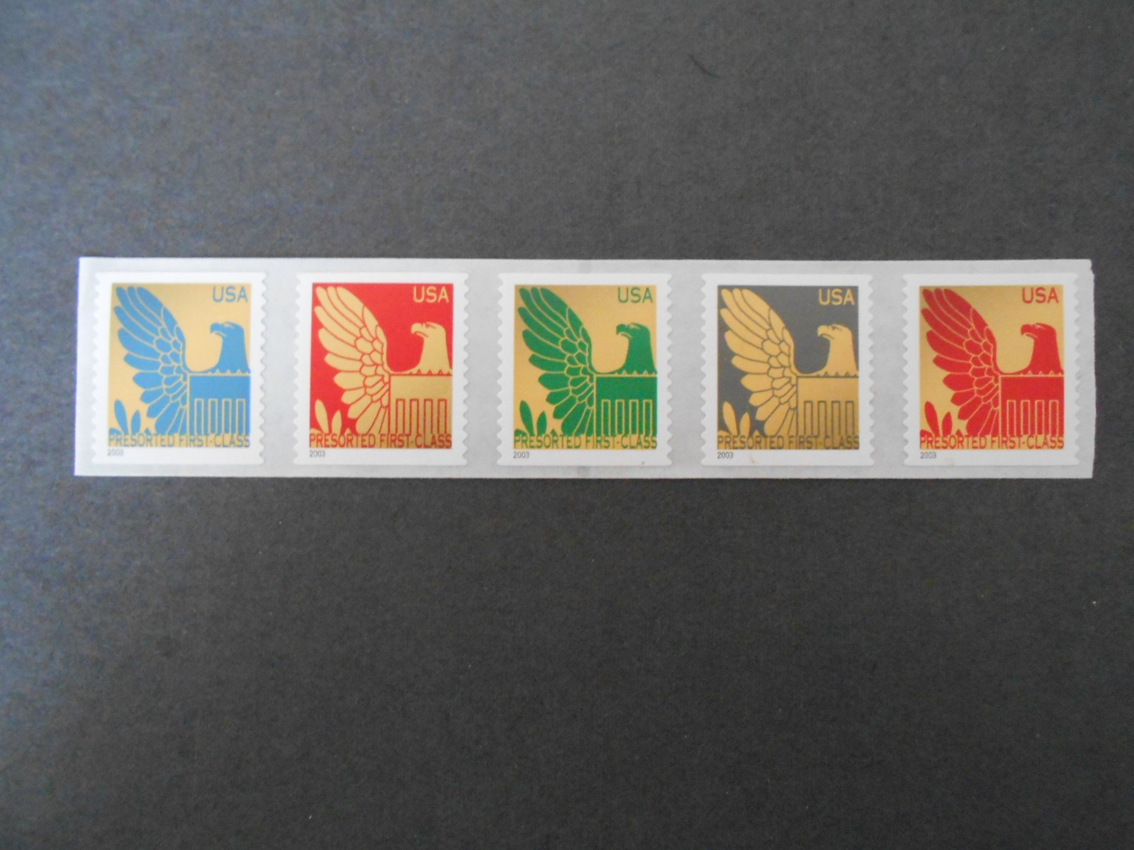 USA 2003 EAGLE / Presorted . MNH Self adhesive strip of 5