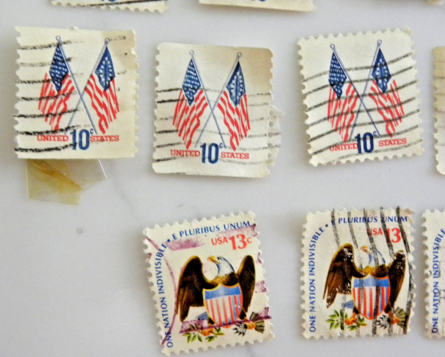 Lot Of 22 U.S. American Flag used 6, 10, 13 Cent Stamps