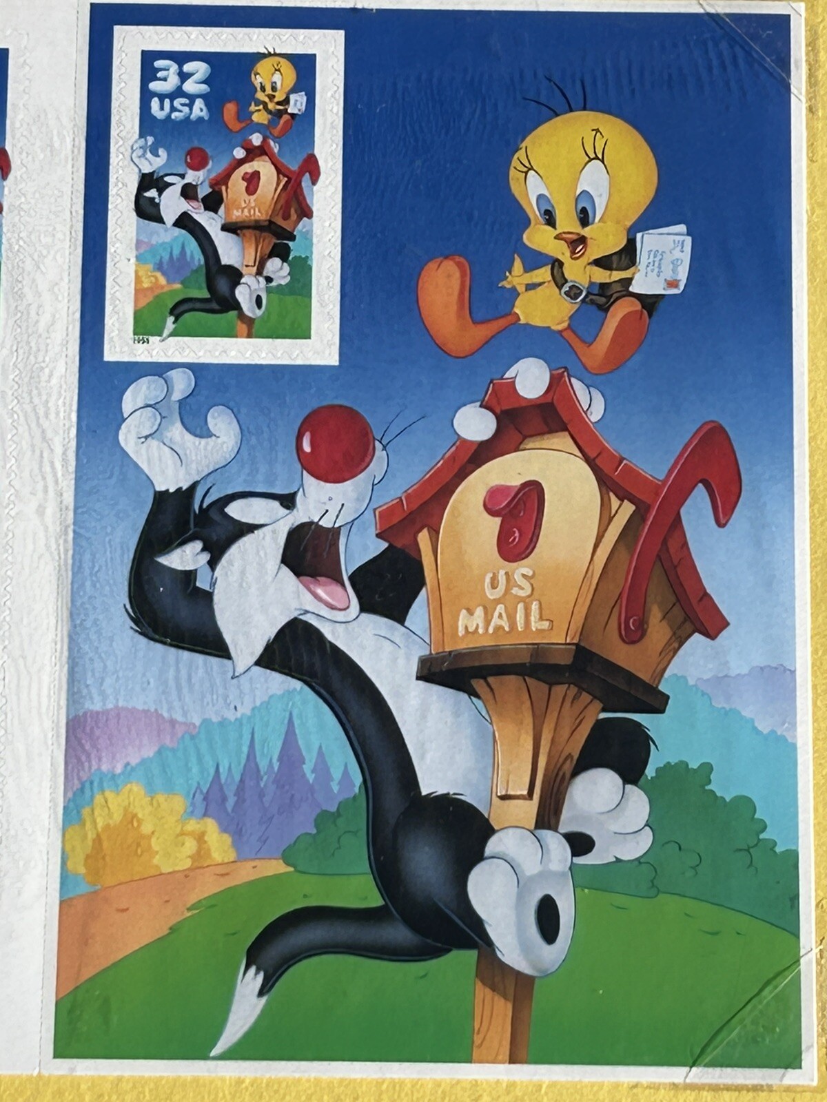 Four Books (40) US Postage Stamps LOONEY TUNES Sylvester & Tweety & Daffy Matted