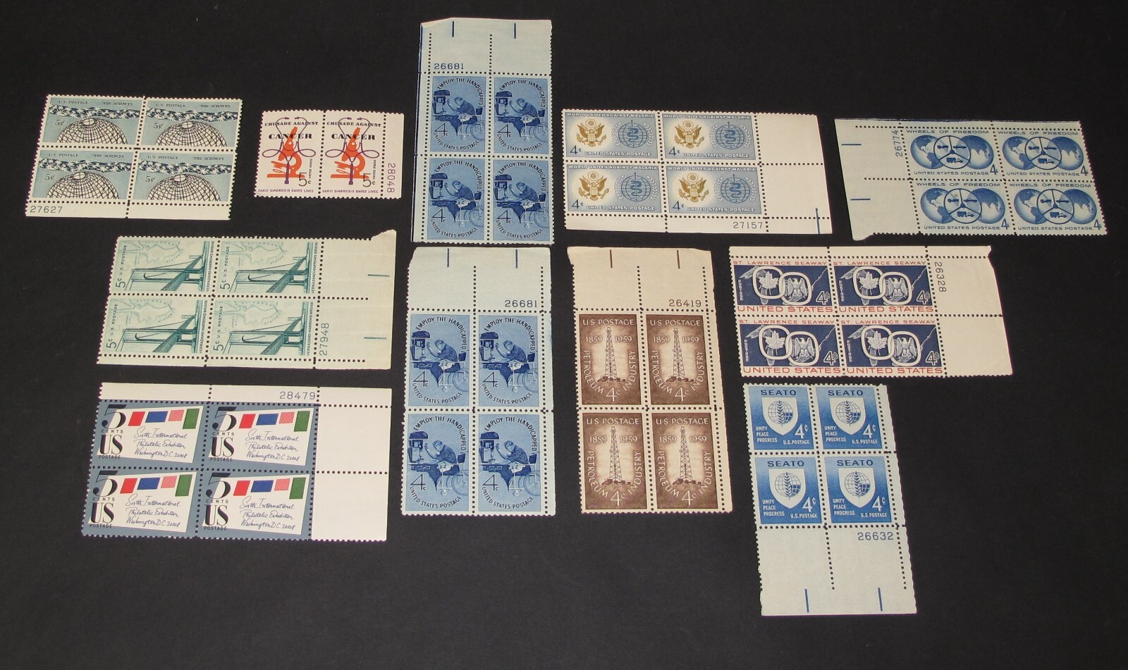 Lot of 10 US 4 and 5 Cent Postage Stamps 1958-1966