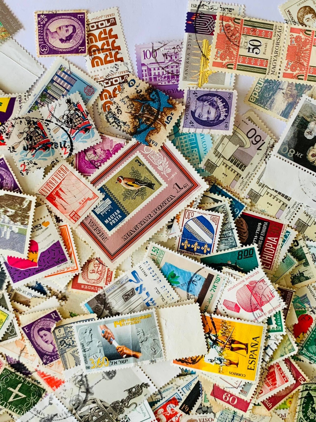 1000 Worldwide Stamp Collection Lot Mixed Foreign Vintage Used Off Paper