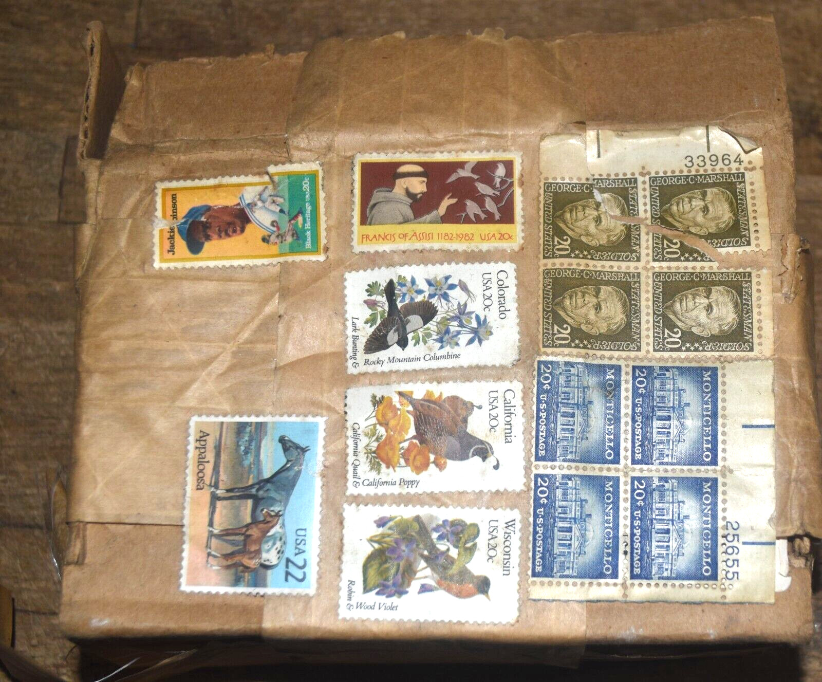 20 22 CENT STAMPS JACKIE ROBINSON MONTICELLO GEORGE MARSHALL ASSISI HORSES BIRDS