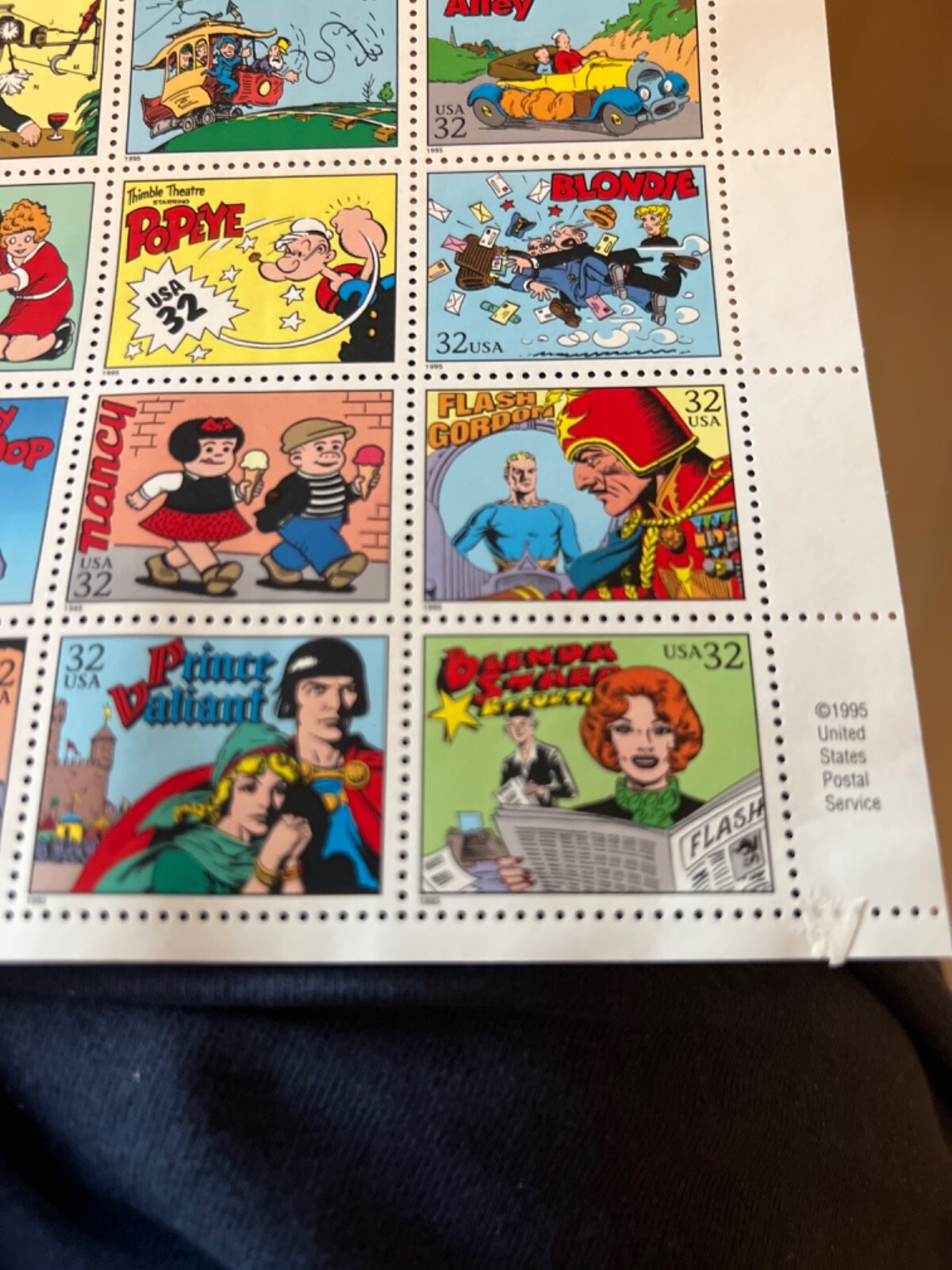See Photos. US SCOTT COMIC STRIP CLASSICS SHEET OF 20 STAMPS 32 CENTS FACE MNH