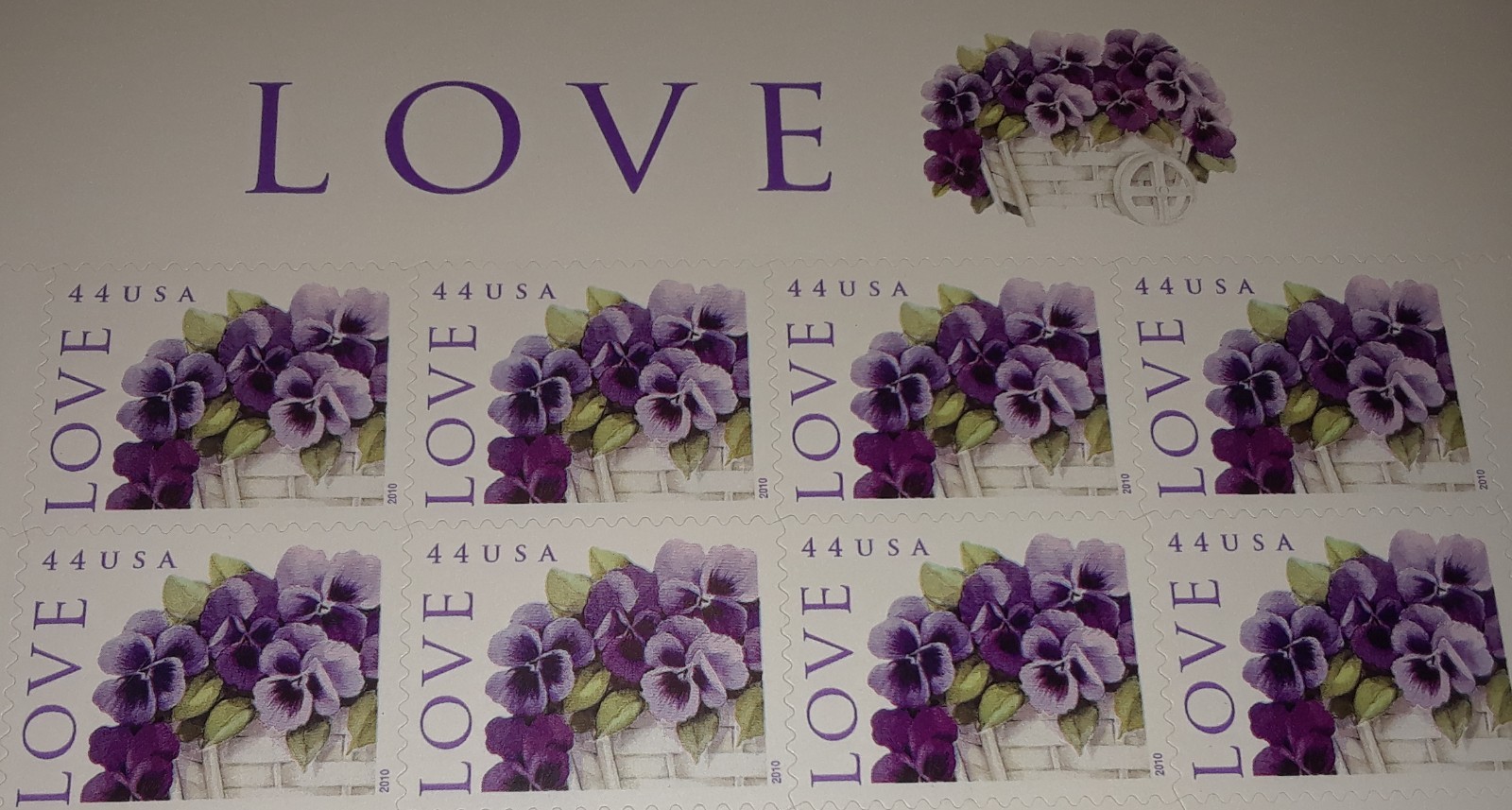 One (1) Pane of LOVE: PANSIES IN A BASKET 44¢ US Postage Stamps, USA Sc # 4450