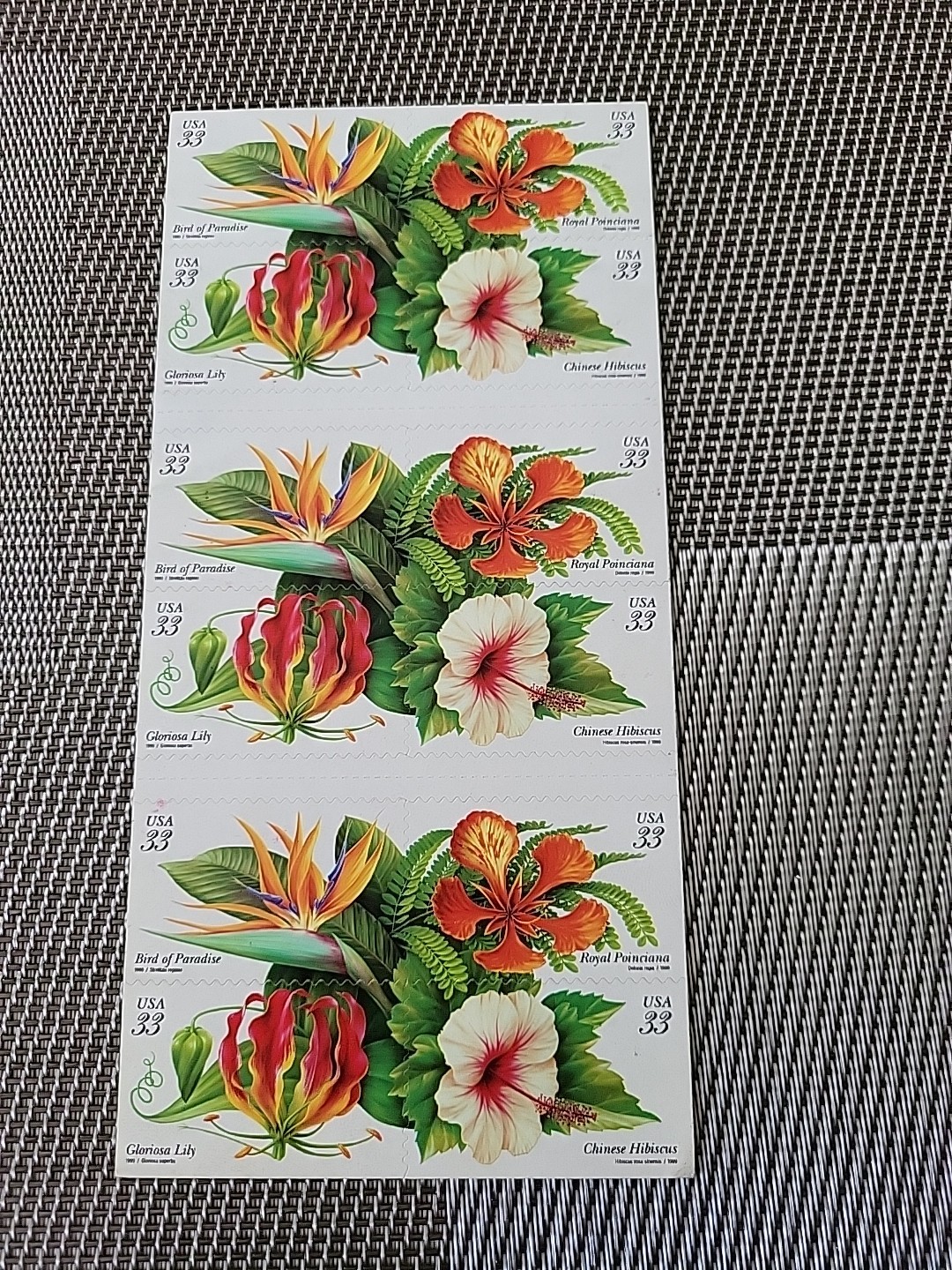 One Booklet Panes x 20 of TROPICAL FLOWERS 33¢ US Postage Stamps 3310-3313