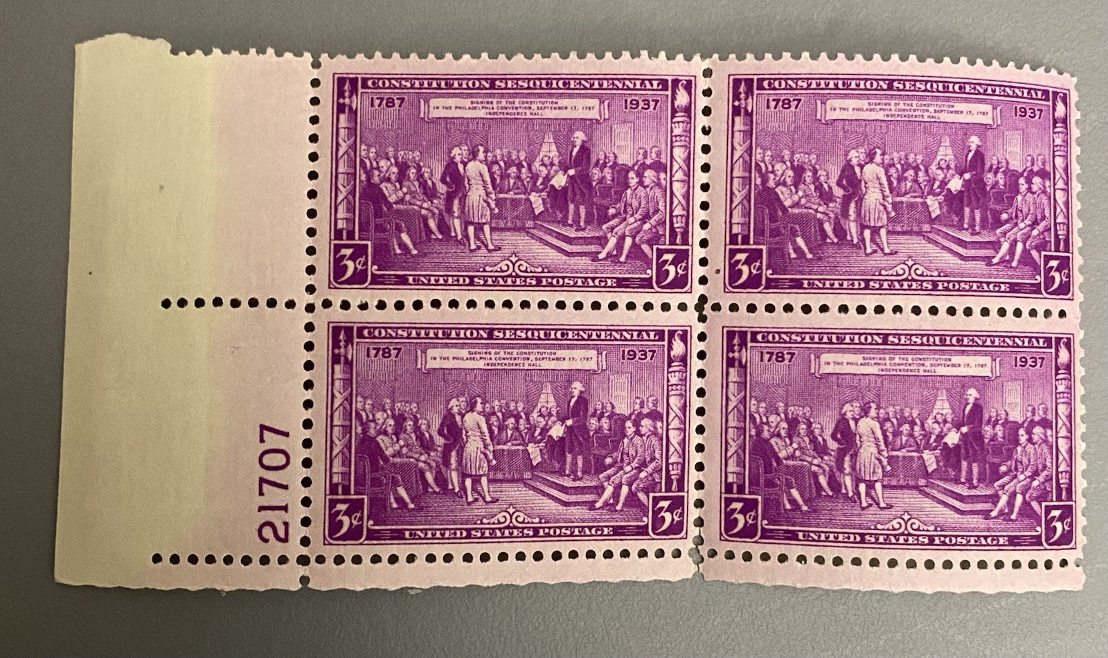 US stamps blocks of 4 mostly MNH, 24 blocks old stamps good mix