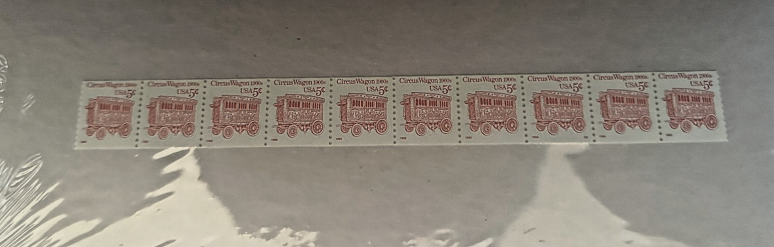 USA POSTAGE – CIRCUS WAGON 1900s – Strip of 25 x 5 CENTS RED STAMP – 1995