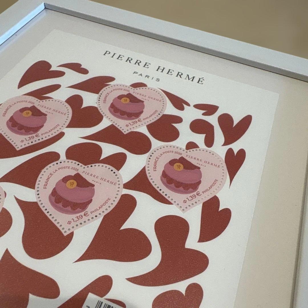 PIERRE HERMÉ French Valentine “Pierre Hermé” White