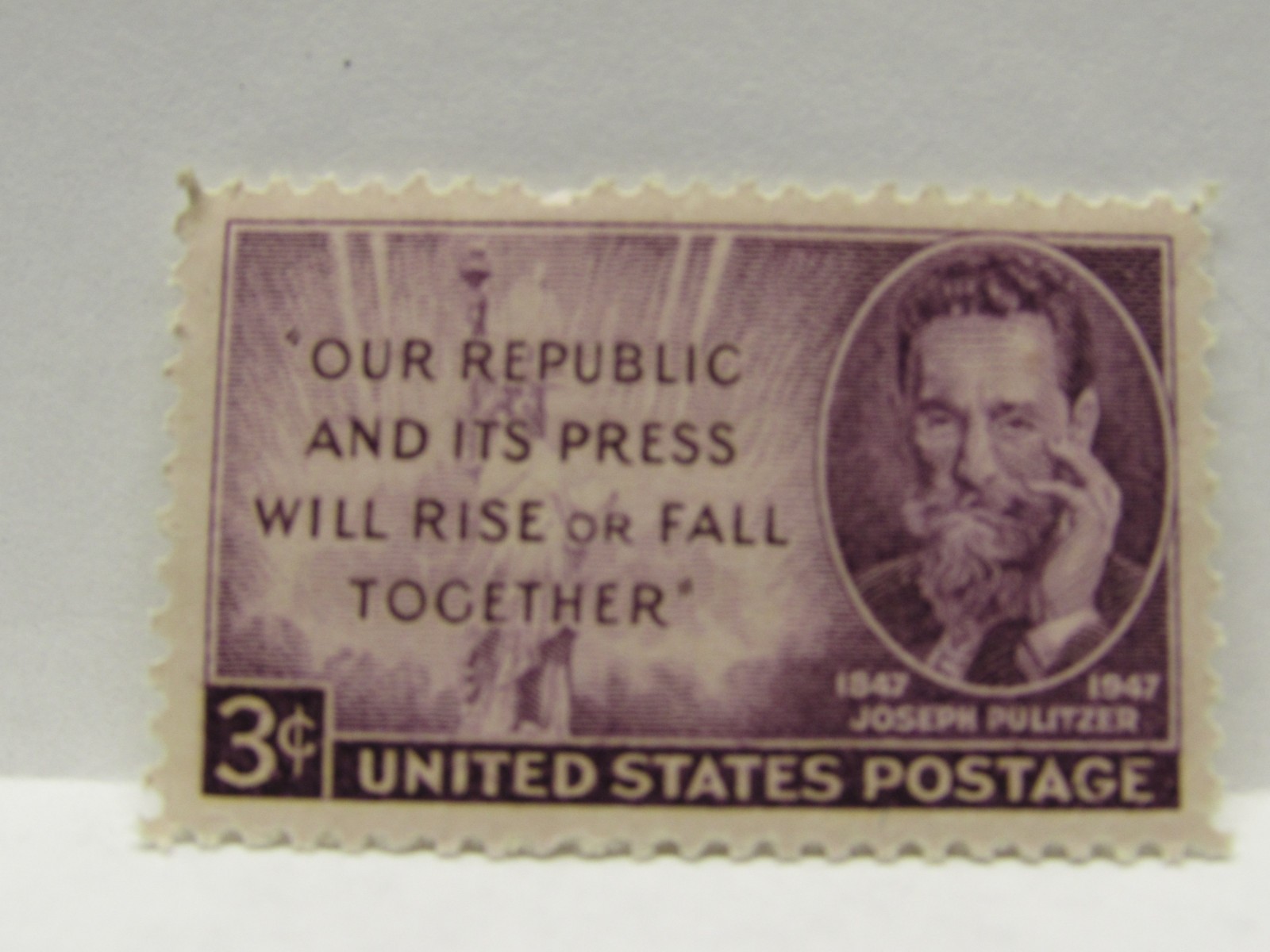 OFFER – Lot of 10 US Postage Stamps – Three Used – Never Hinged