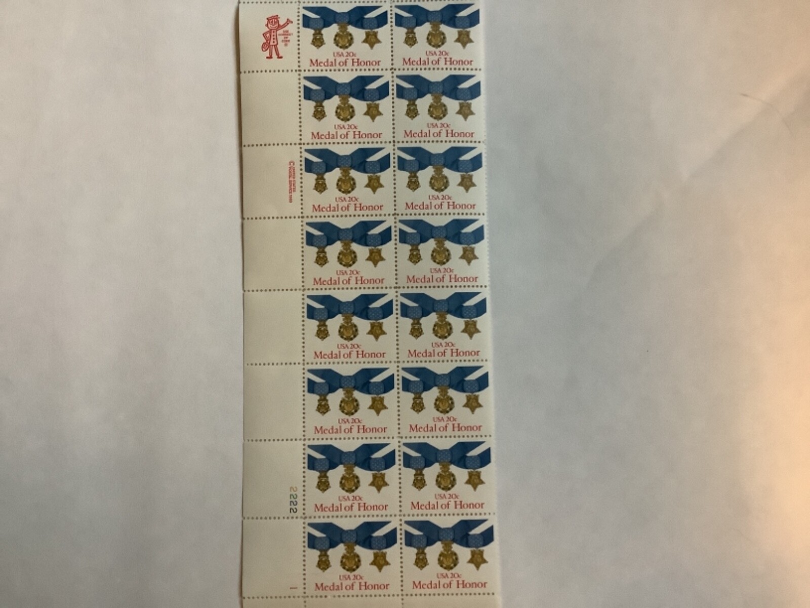Medal of Honor stamps sheet of sixteen 20c Scott cat #2045
