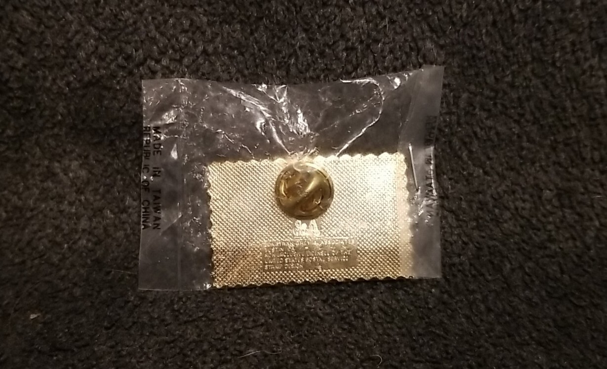 USPS Vintage Statue of Liberty 18¢ Cent Airmail Stamp Lapel Pin P2 SEALED