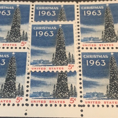 5 Vintage Christmas Stamps…1963 Christmas Tree… Dress Up Your Mail