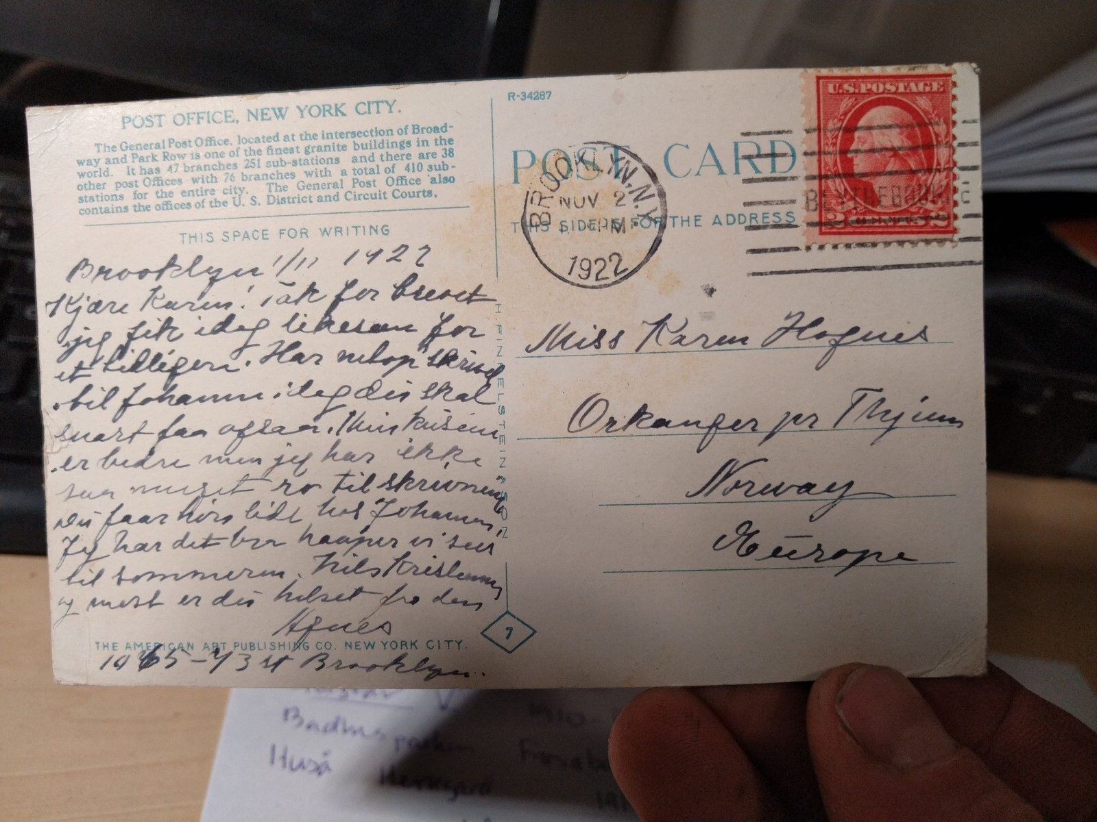 George Washington 2 cents 1922 on postcard of Post Office, New York city