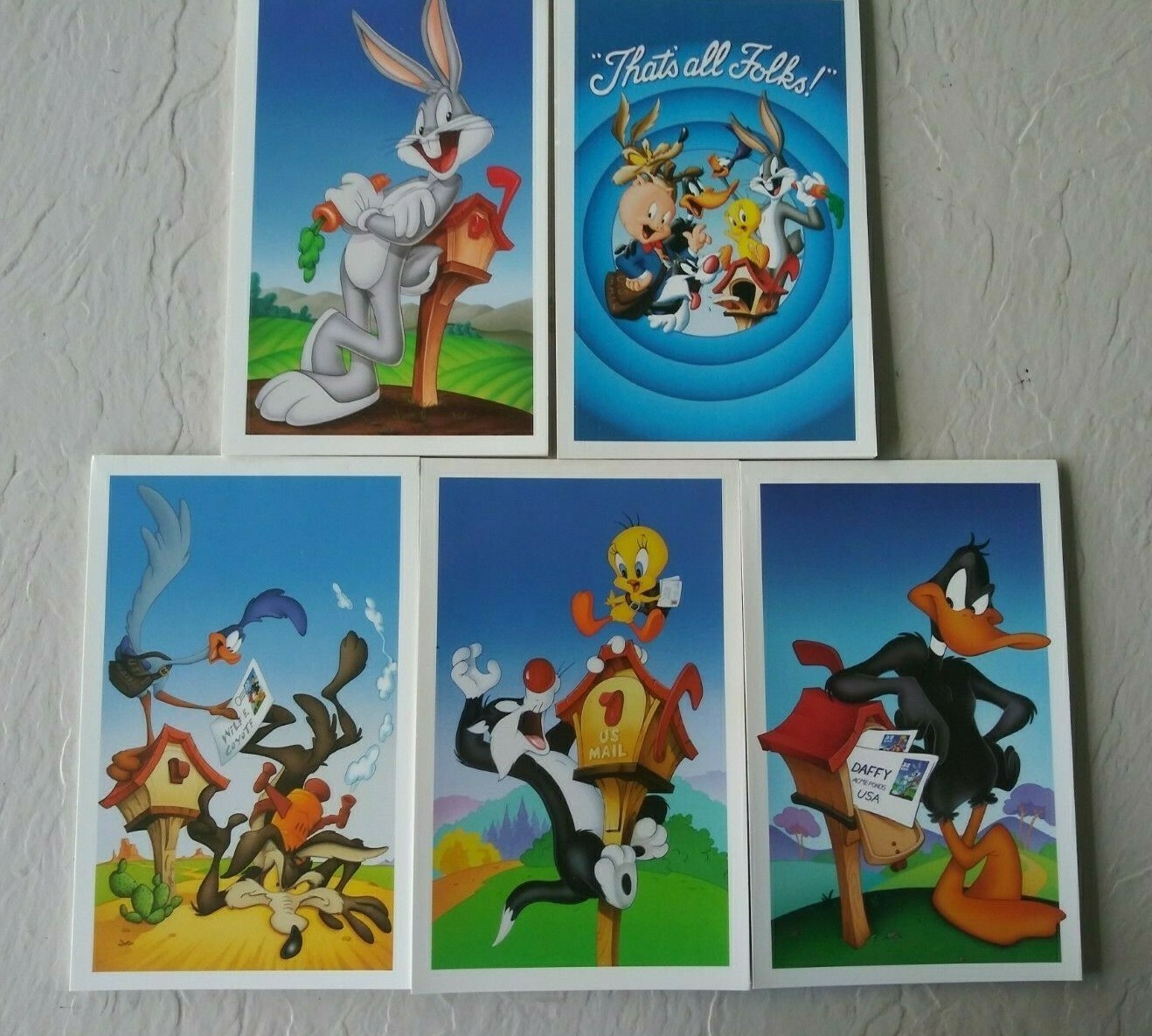 LOONEY TUNES Collection, Post cards, Stamps & Stamped Comic book.