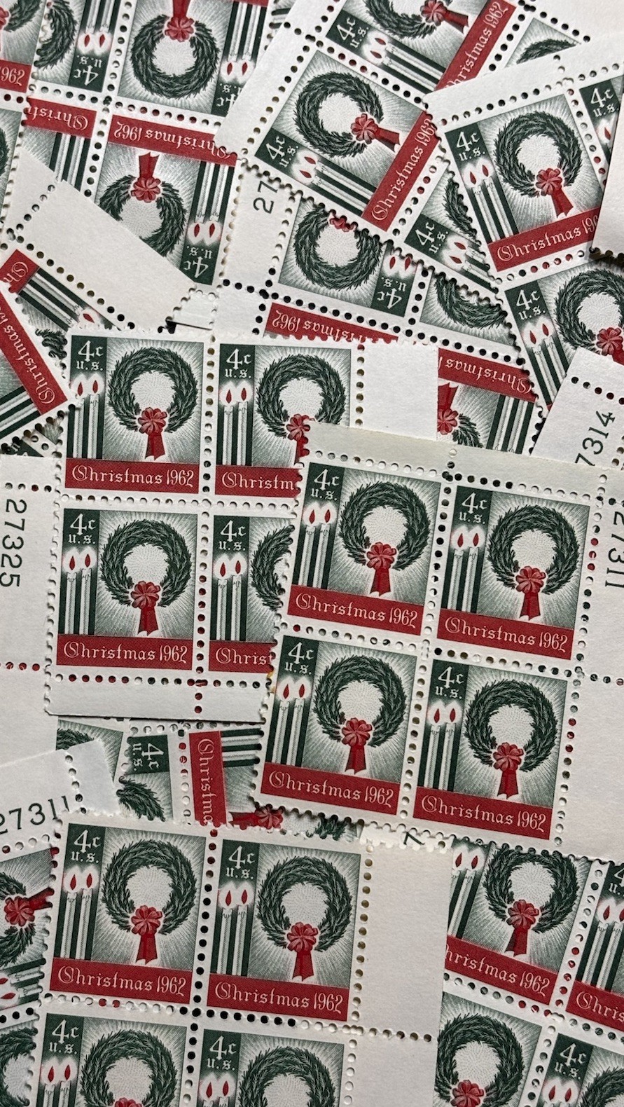 US 4¢ Christmas Wreath Candle Vintage Postage Stamp #1205 Pack of 100 Blocks 4