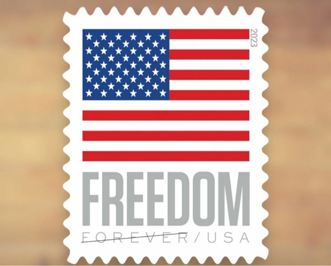 1 Roll Of 100 First Class US Postage Stamps