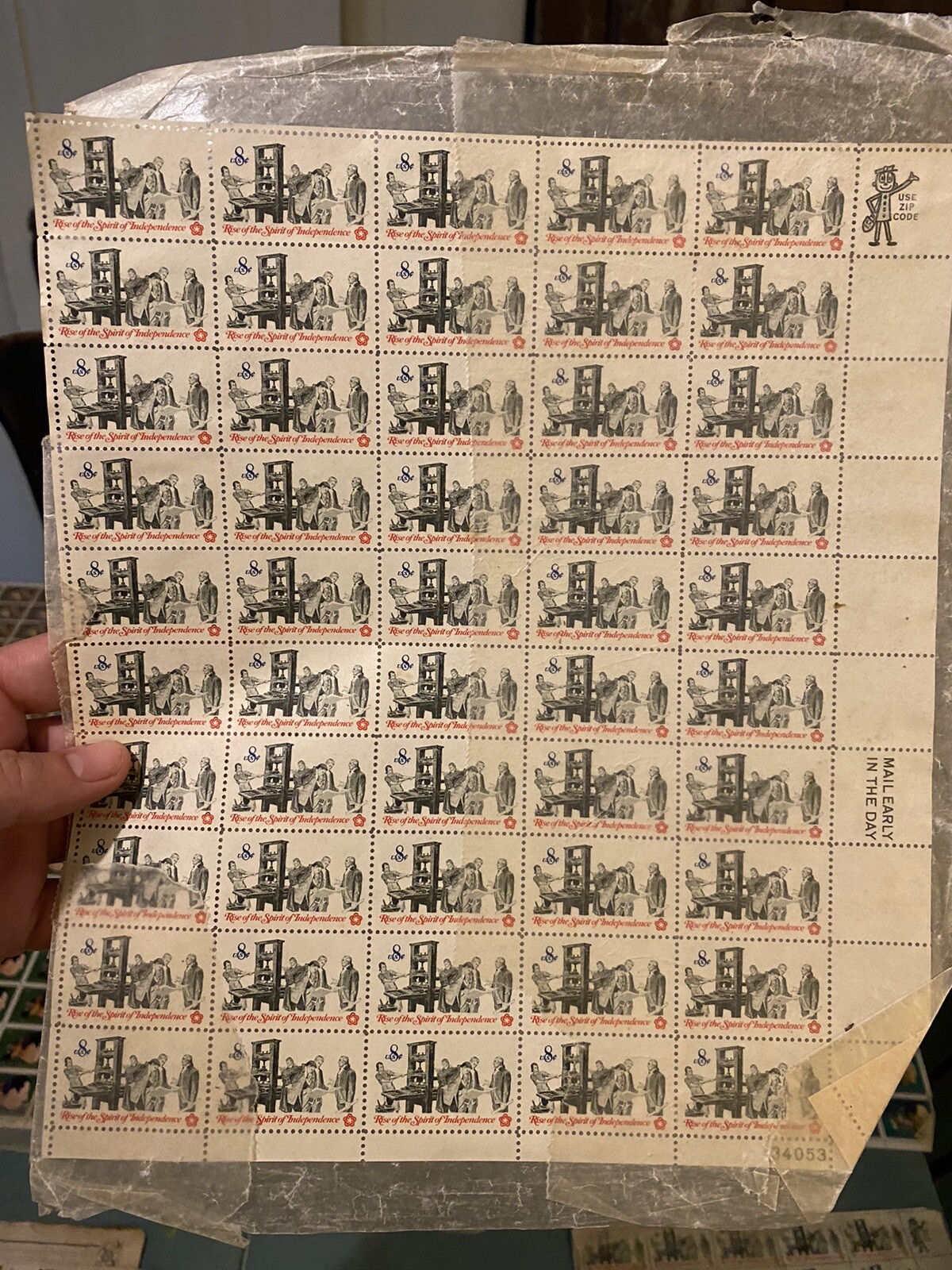 500CT lot 8 cent stamps – GERSHWIN, TANNER, LYNDON B JOHNSON, ROBINSON JEFFERS